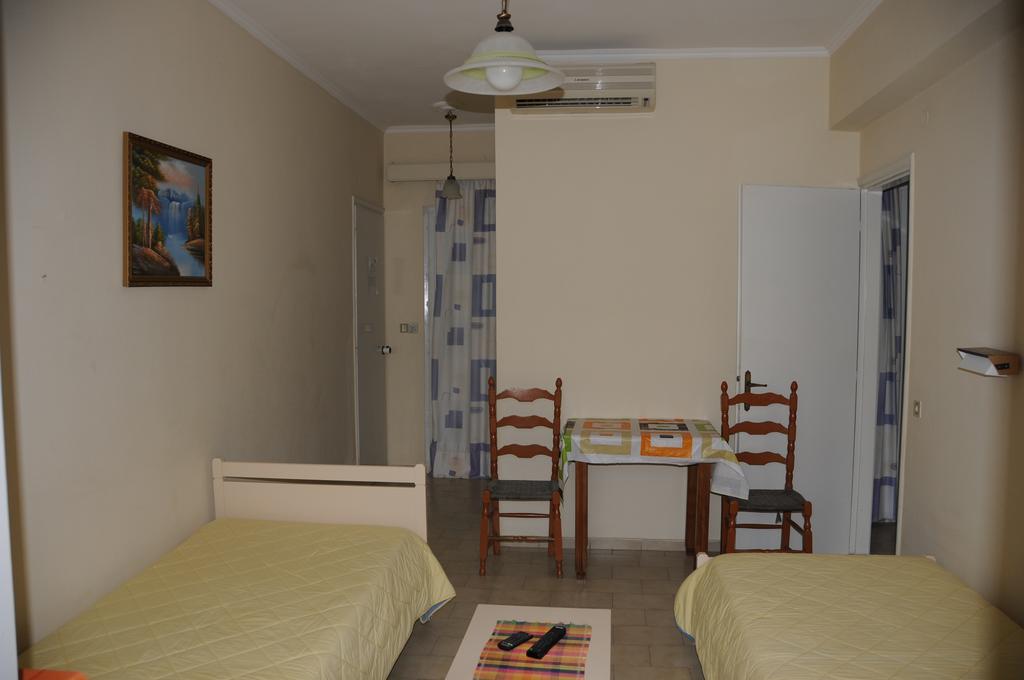 Vicky'S Garden Apartment Kalamaki  Ngoại thất bức ảnh
