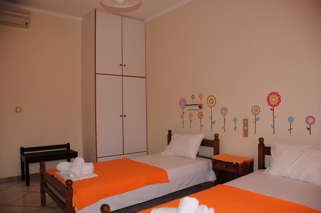 Vicky'S Garden Apartment Kalamaki  Ngoại thất bức ảnh