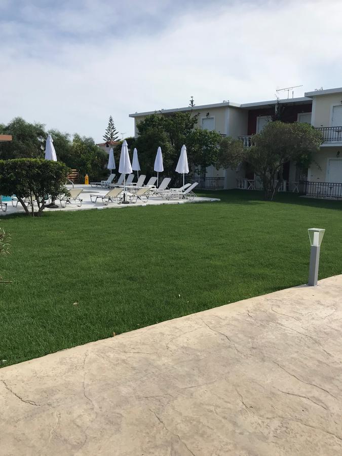 Vicky'S Garden Apartment Kalamaki  Ngoại thất bức ảnh
