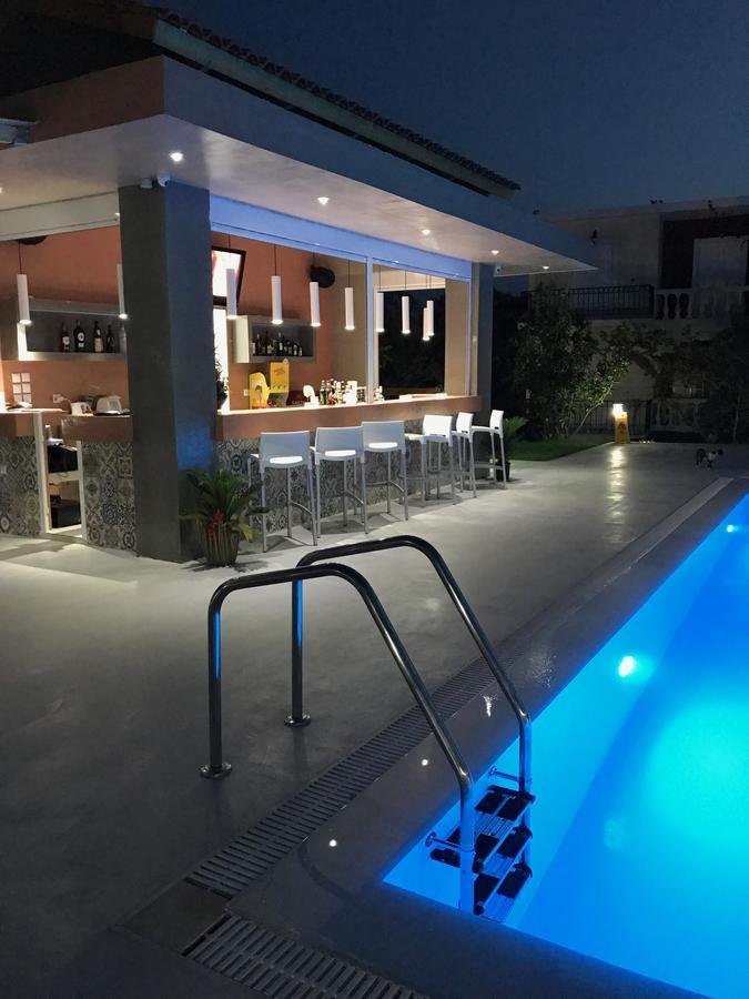 Vicky'S Garden Apartment Kalamaki  Ngoại thất bức ảnh