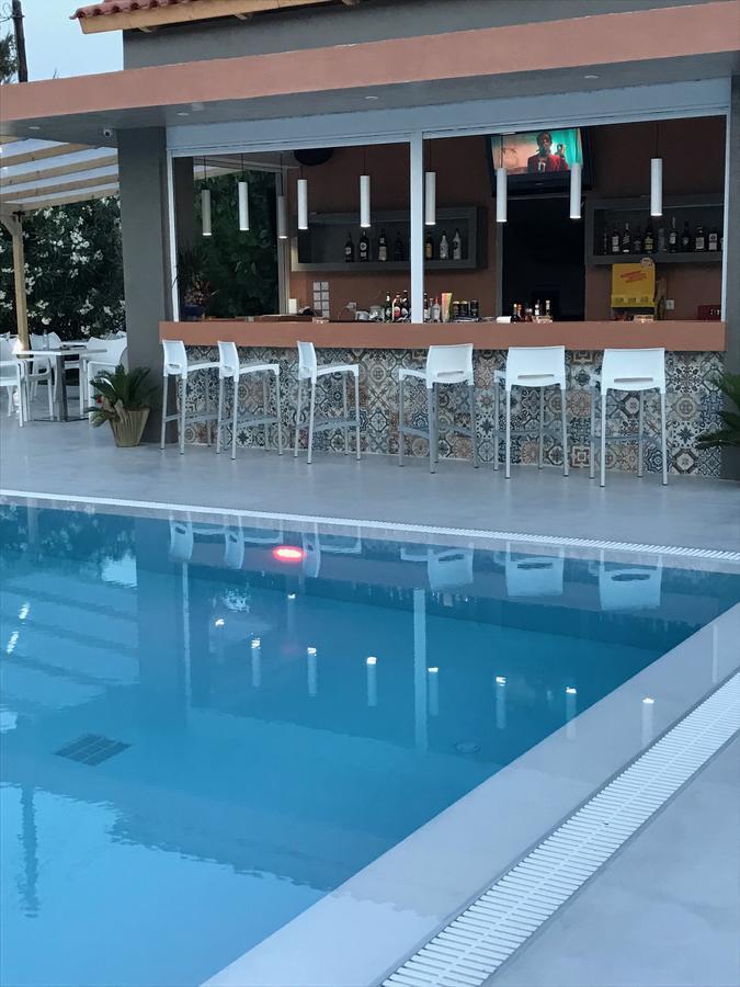 Vicky'S Garden Apartment Kalamaki  Ngoại thất bức ảnh
