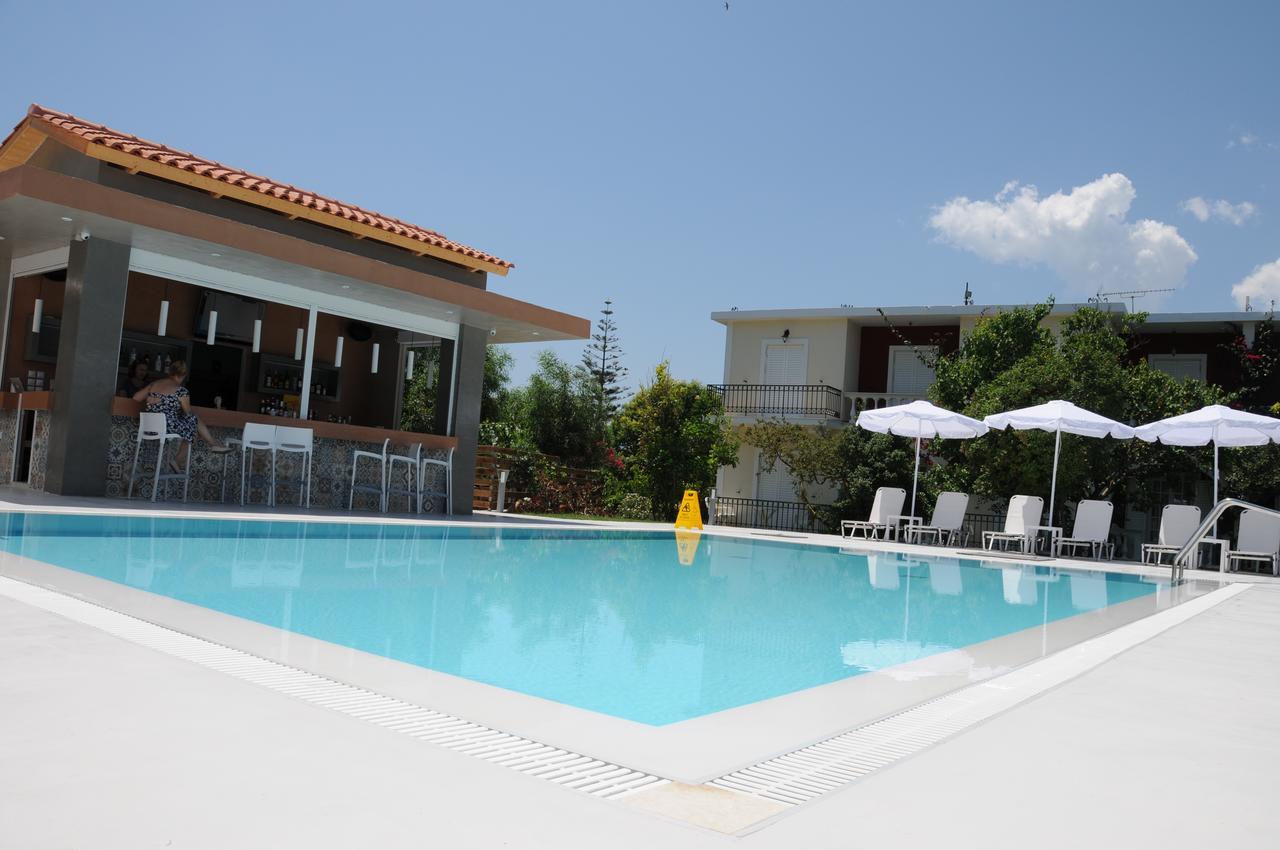 Vicky'S Garden Apartment Kalamaki  Ngoại thất bức ảnh